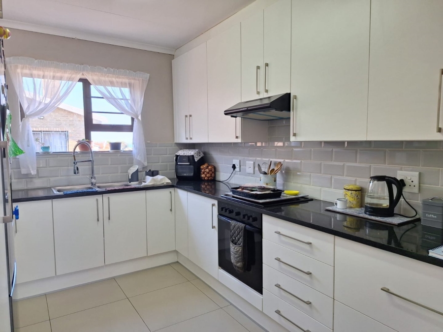 3 Bedroom Property for Sale in Noorsekloof Eastern Cape